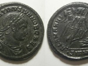 Constantinus II Follis -ALEMANNIA DEVICTA •SIRM• -R- 324/5 AD