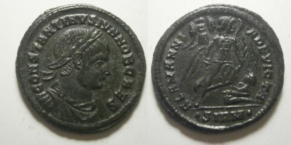 Constantinus II Follis -ALEMANNIA DEVICTA •SIRM• -R- 324/5 AD