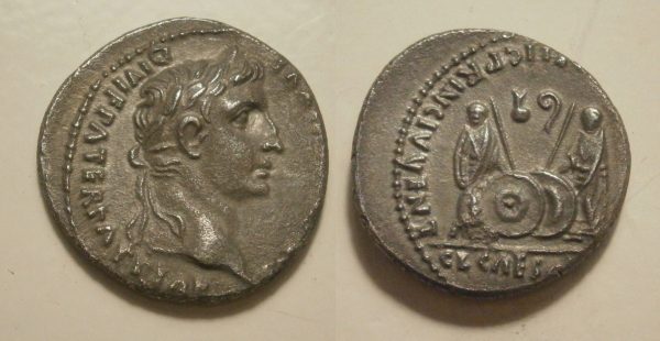 Augustus Denarius -Laureate head / Gaius and Lucius Caesars  - VF/XF, 2 BC